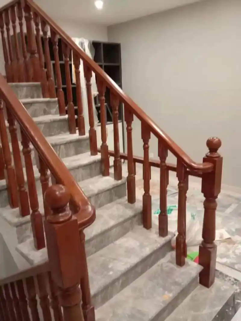 成都木扶手厂家,实木楼梯扶手,乘通木业
