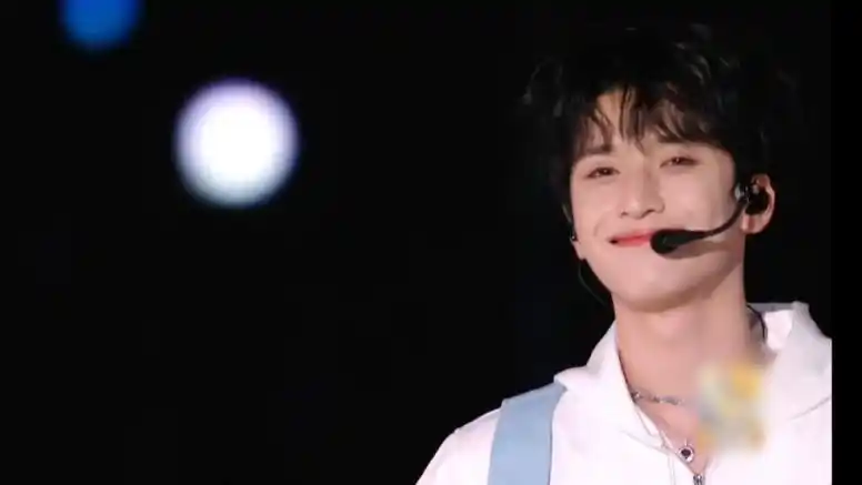 【严浩翔】楼颜一!小哥哥你别太会笑了,大半夜被帅的睡不着