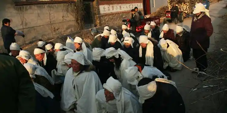 人死后为什么要『做七』! 8种你不能不知道的民间传统丧事习俗