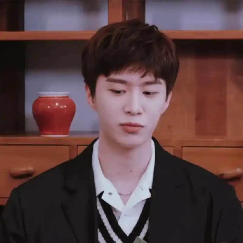 范丞丞#头像 丞丞自修头像呀!帅哭了家人们 - 抖音