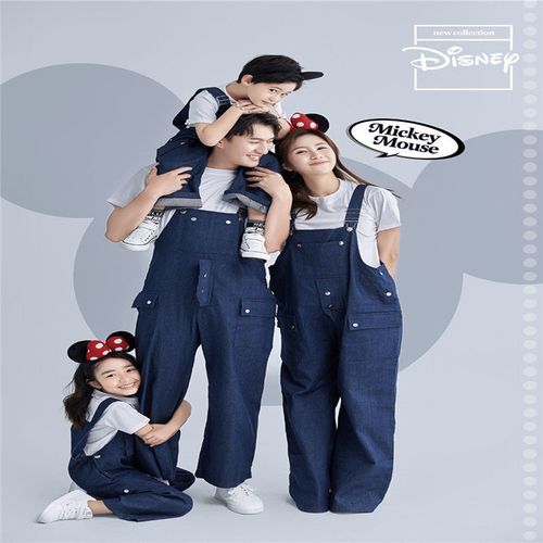 亲子装一家四口背带裤可爱风现代米奇卡哇伊影楼拍照写真服全家福