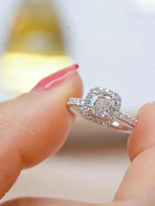 一克拉垫形钻戒做这个款式太美啦