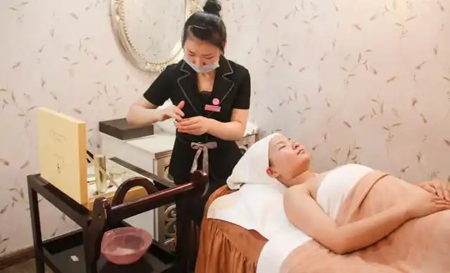 去美容院洗脸到底好不好呢