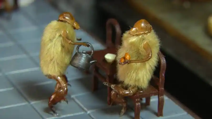 毛猴是老北京的传统手工艺品,展现的都是真实的生活场景.