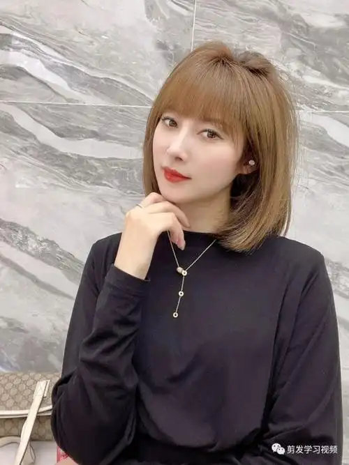 2022必剪超a"齐肩短发"显身材还减龄