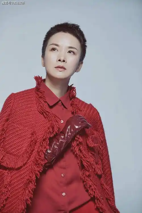 50岁谢兰疑定居美国!