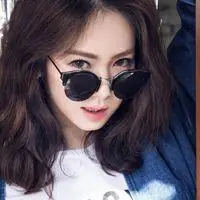 美女戚薇头像 女演员戚薇微信头像图片