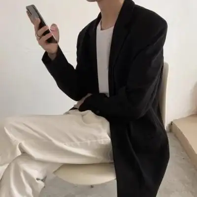 成熟稳重高端头像男