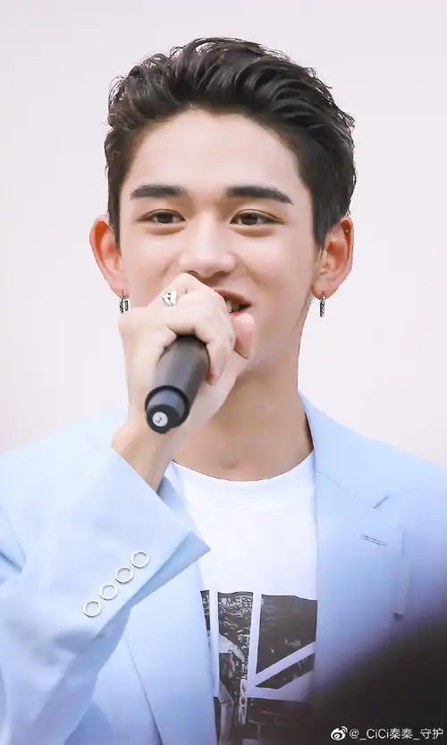 黄旭熙##黄旭熙生图