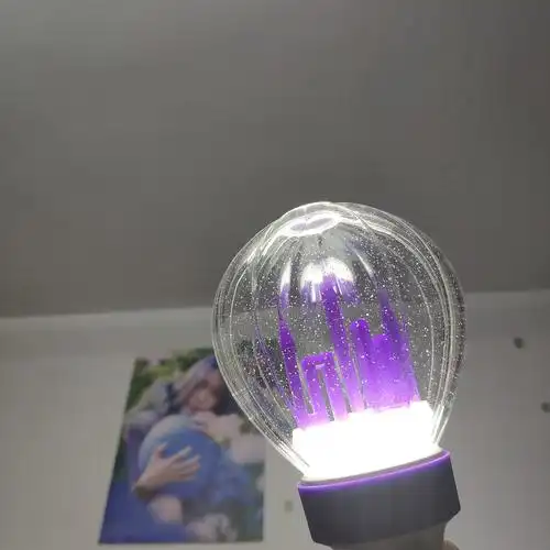 本组第一个女娃应援棒拆箱第n个iu拆专