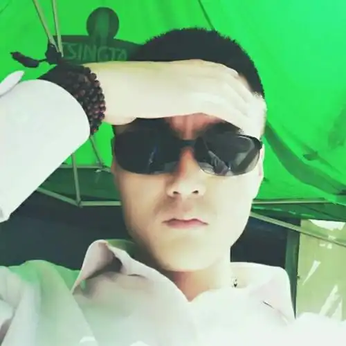 彭于晏民工造型秀肌肉我还是喜欢小混混感觉的渣渣辉