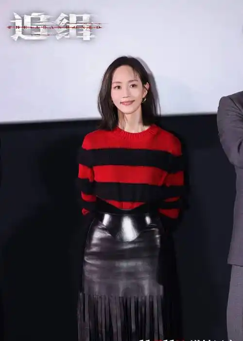 她肤白貌美大长腿魅力惊人_赵又廷_邱泽_美女