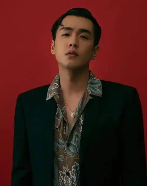 为什么男明星都爱大油头?