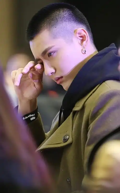 男明星寸头合集(多图预警,持更.