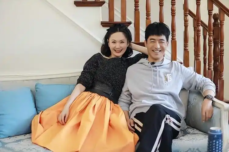 回顾再看程莉莎用卑微换来的婚姻才明白她为何执意嫁郭晓东