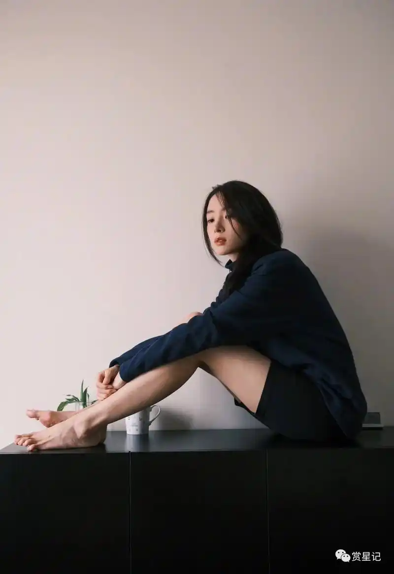 胡冰卿——窈窕淑女,君子好逑.#胡冰卿 #大长腿 #97辣身 - 抖音