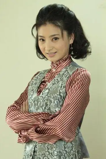 九死一生开拍斓曦转型成为上海滩大佬