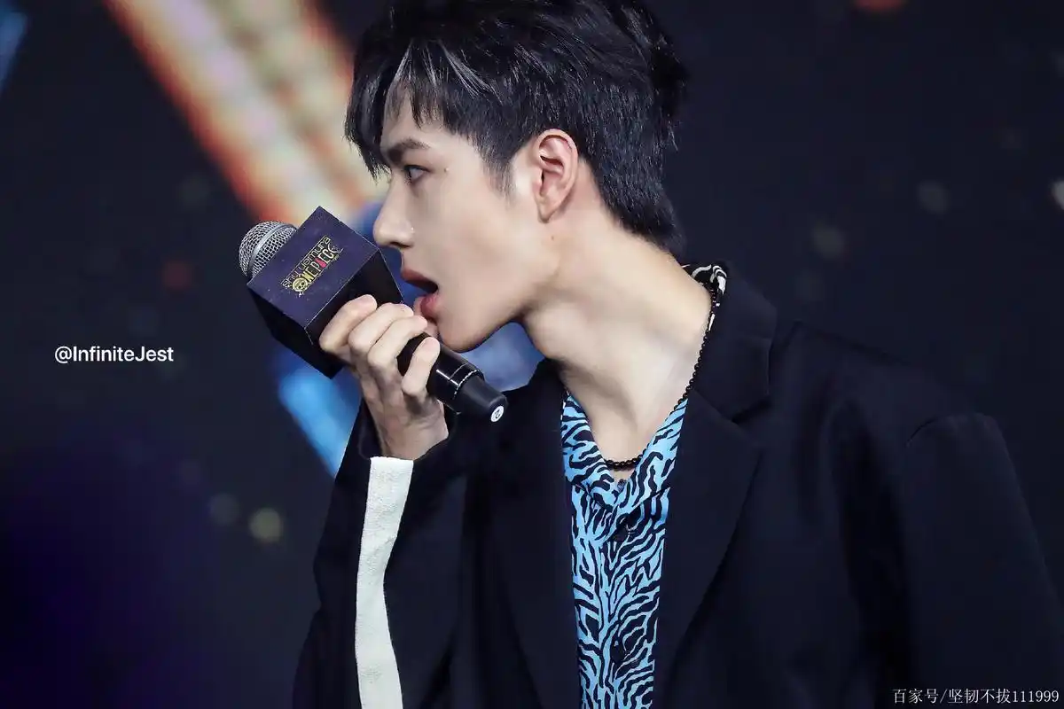 王一博张扬的喉结,魅惑的侧脸,谁有自信来挑战