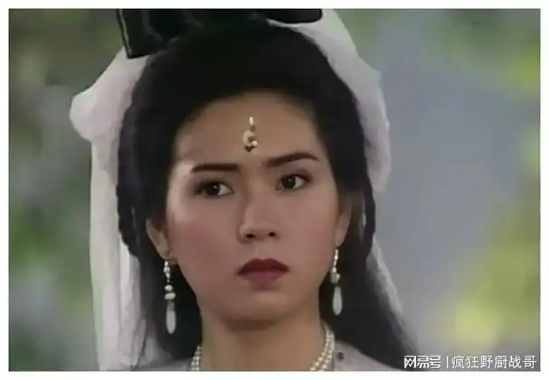 周星驰要娶的女人啥样每部影片都有她的影子罗天使罗慧娟