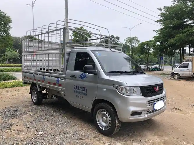 21年1月五菱新卡栏杆车15带空调6千公里准新车