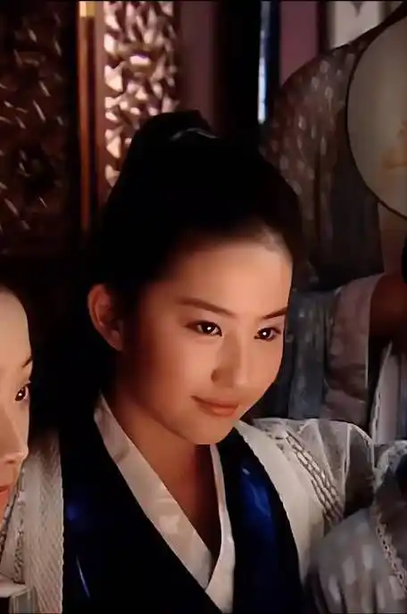 刘亦菲的男装真的好帅!好英气呀!