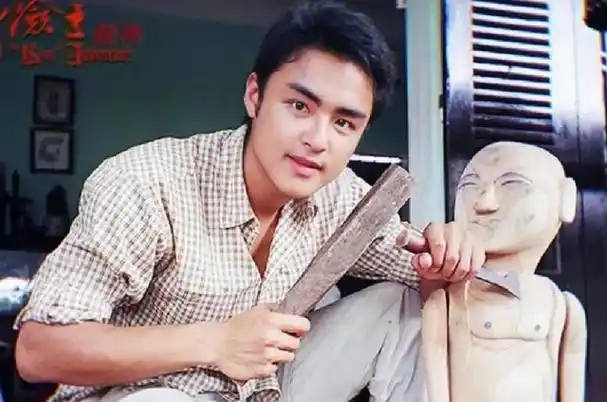 回顾演员明道:从偶像王子到娱乐圈青蛙,他的人生跌宕起伏