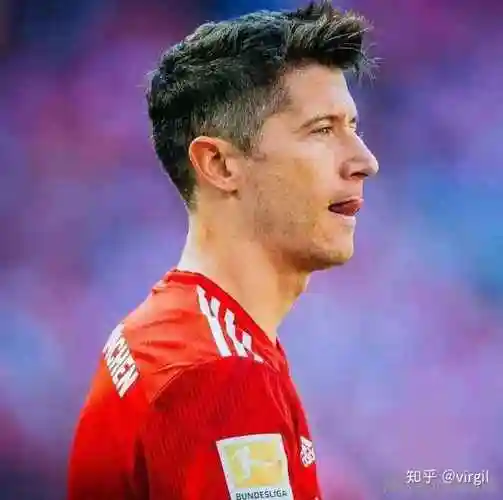 最帅的足球明星,最帅的足球明星头像