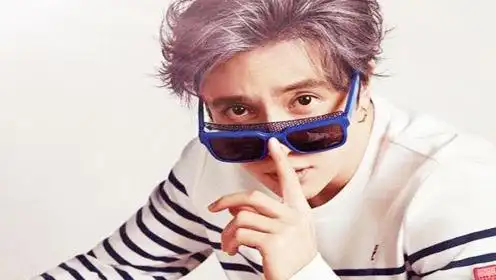 明星们在电影中抽烟剪辑 薛之谦的最帅