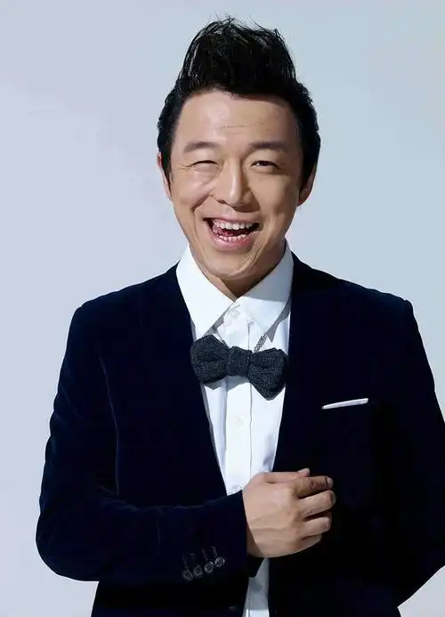 盘点中国票房过百亿的男演员,有你喜欢的偶像吗?