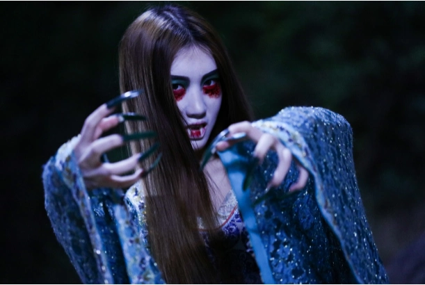 《僵尸归来3》穿越南唐 神秘古物引连环危机