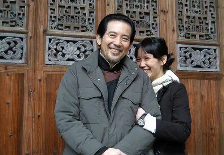 父亲是秦汉,母亲是邵乔茵,低调得像隐形人,近50岁还未婚_林青霞_事业