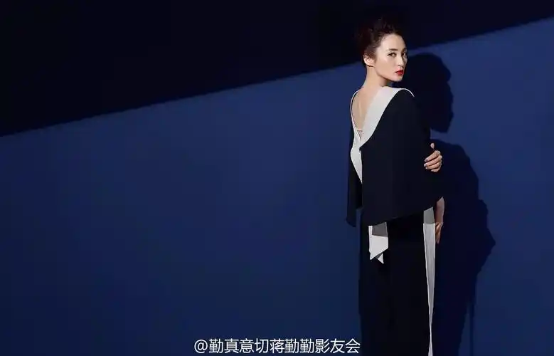 蒋勤勤 - 堆糖,美图壁纸兴趣社区