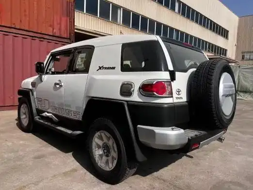 2023款丰田fj酷路泽越野店内56万起售-新浪汽车