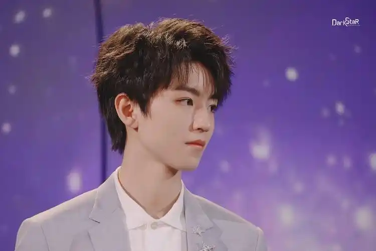 拒绝造谣tfboys王俊凯王源易烊千玺三小只周年演唱会