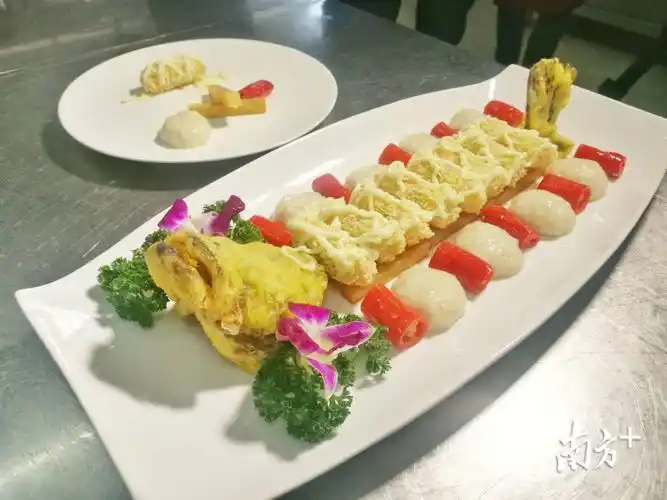 独家专访全省粤菜师傅冠军吴毓波成为好厨师勤奋比聪明更重要67