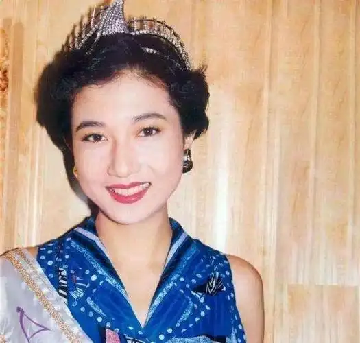 再看13位亚洲小姐:拍三级,揭丑闻,争名夺利犹如宫斗计