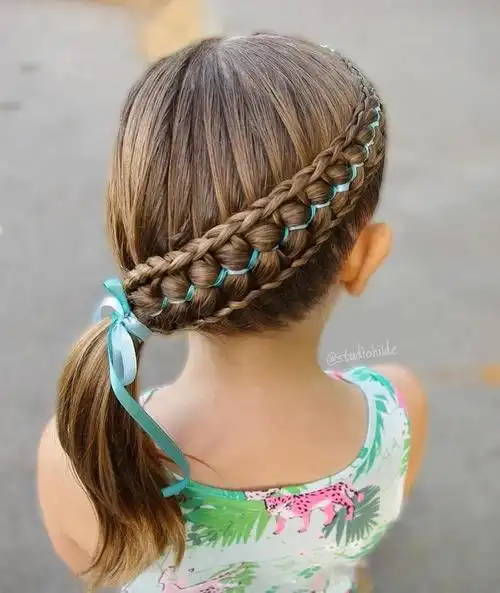 最新款小女孩好看的辫子编发发型好看的辫子发型编法小女孩