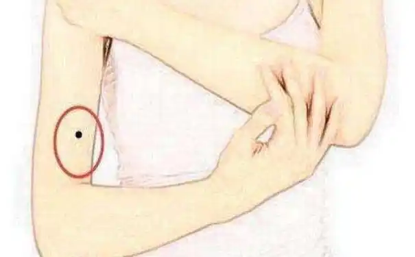 女人身上的几颗发财痣巨富痣助你走上白富美之路