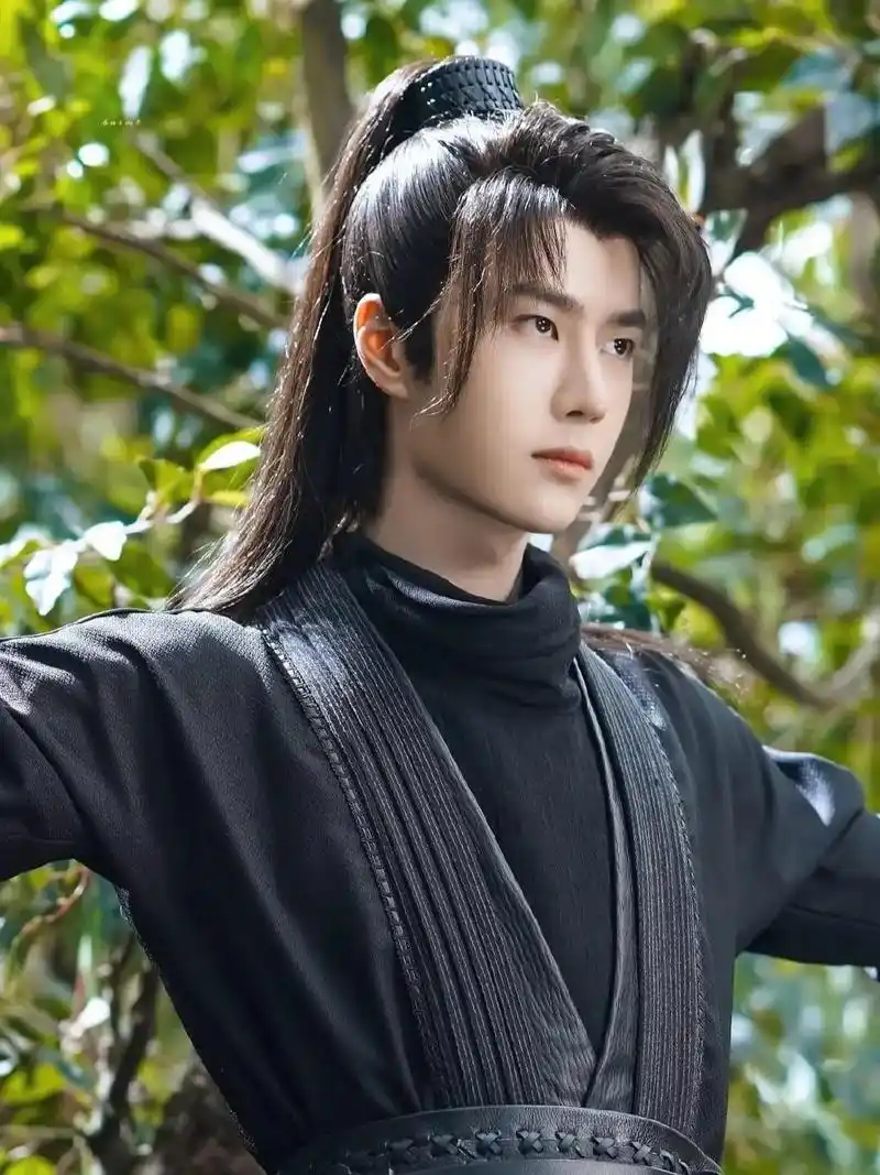 王一博高清壁纸之可爱谢允第一二弹! - 抖音