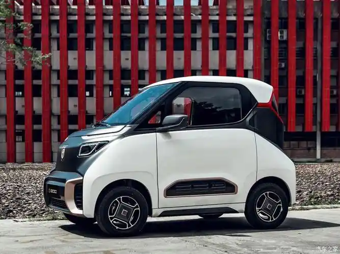 498万元起宝骏e100e200新增车型上市