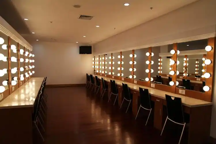 服装间,化妆间,道具间