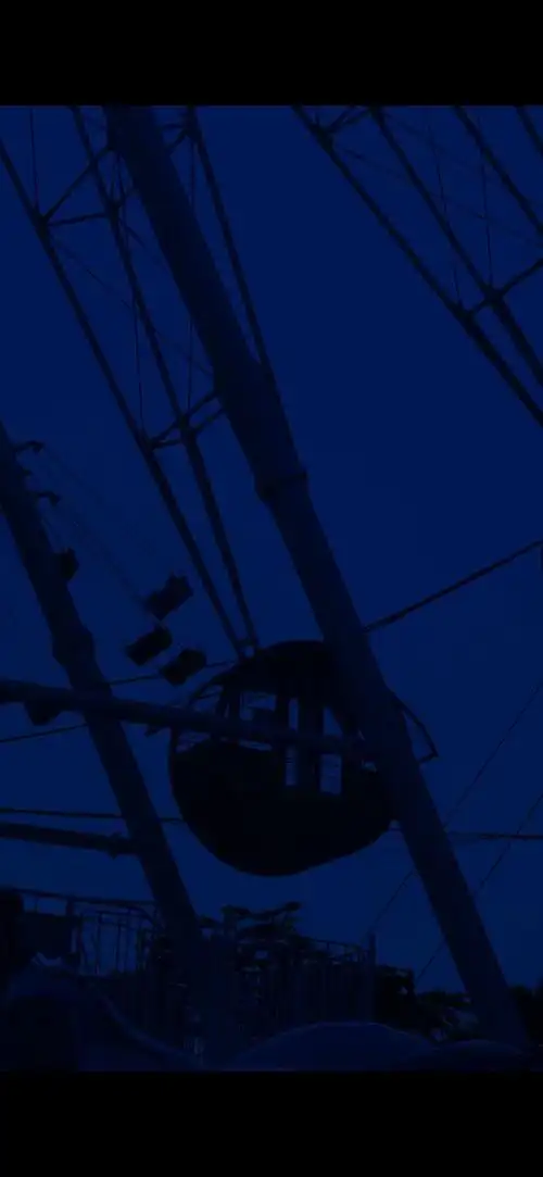 求深蓝色的壁纸