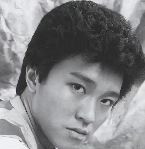 年轻时走红,被大帅哥狂追恩爱32年,今儿女双全_戚美珍_苗侨伟_周星驰