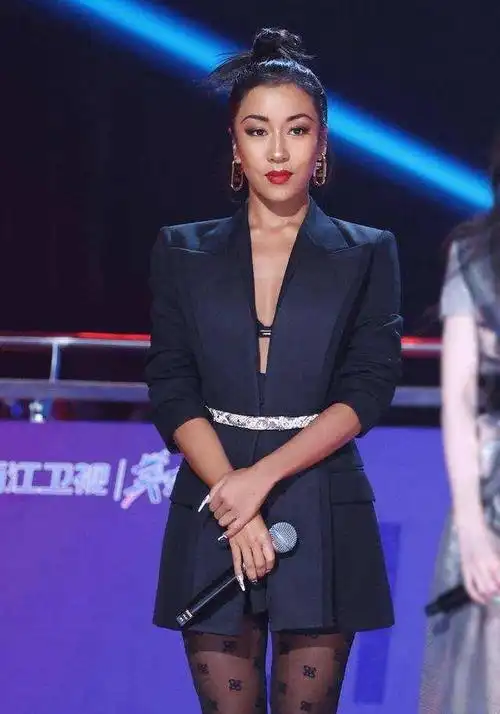 吉克隽逸身世显赫,吉克隽逸 身世(怎么一步步走到今天的)