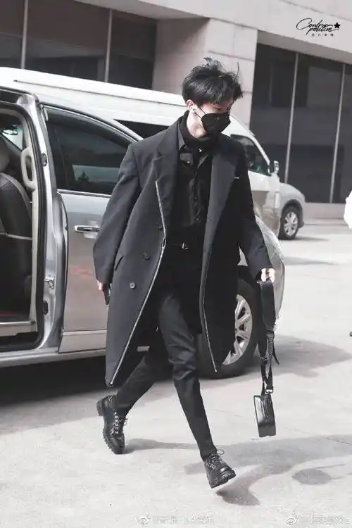 马嘉祺私服是穿搭模版吧