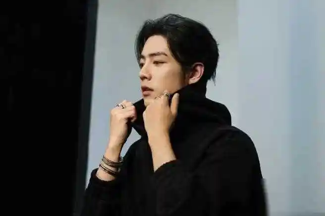 肖战成流行语,引发社会热议,风靡一时