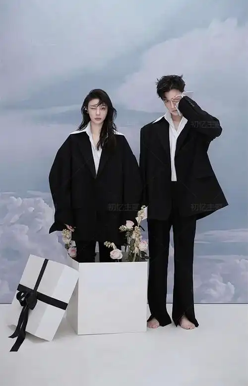 新款影楼情侣拍照西装主题网红杂志艺术照时尚西装