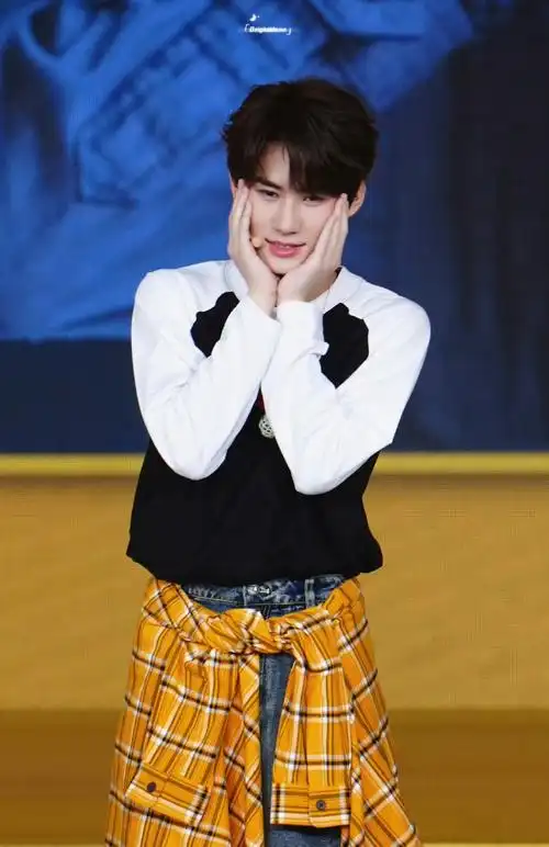 张真源康师傅冰红茶品牌代言人##冰红茶直播