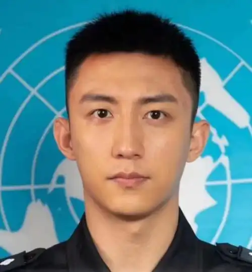 这次,接受联合国新闻专访的黄景瑜,让世界看到了中国演员的实力