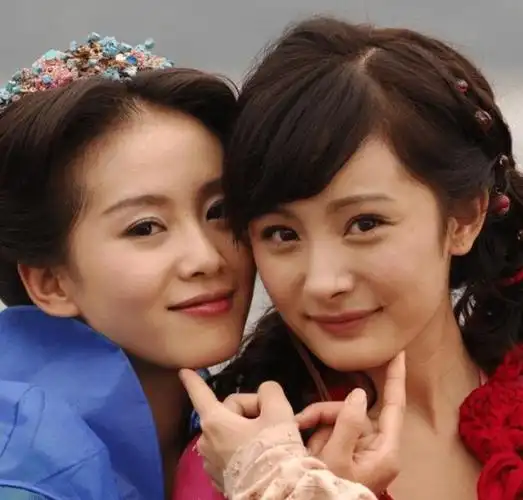 刘诗诗和杨幂和好了(杨幂晒合影为刘诗诗庆生)(8)